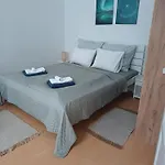 Flat In The Very Center