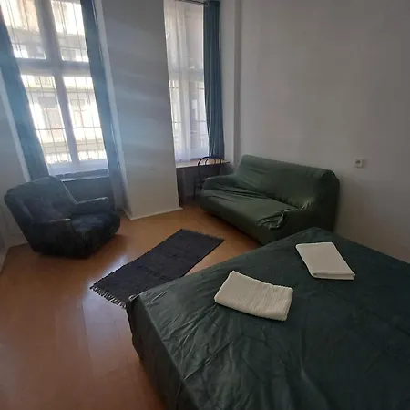 Flat In The Very Center Apartman *