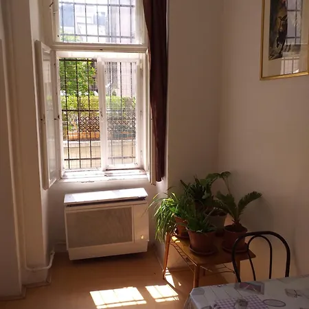 Flat In The Very Center Budapest
