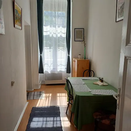 Apartment Flat In The Very Center